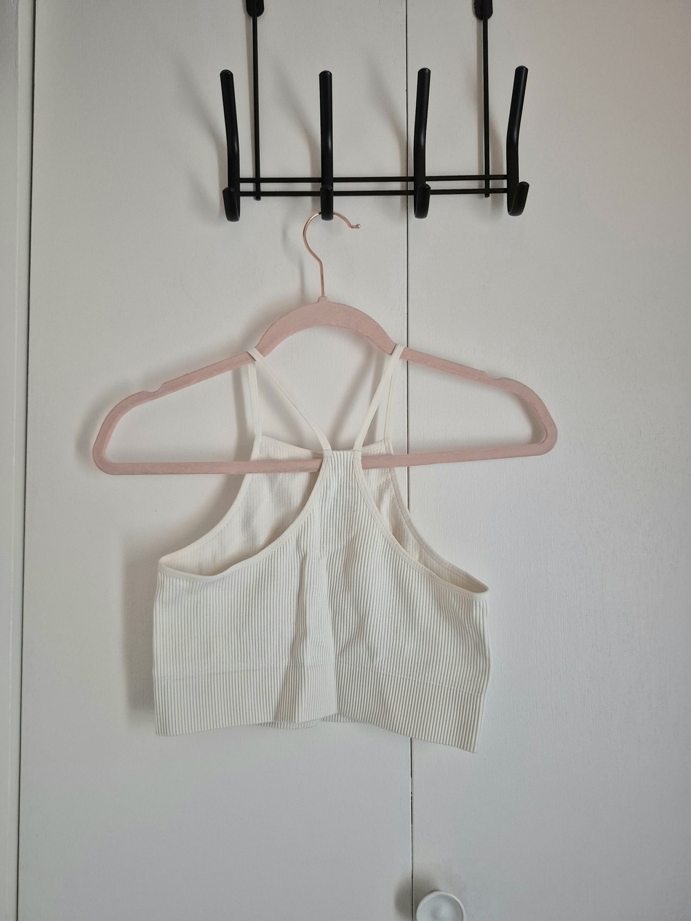 Ardene Basic Ribbed Racerback Crop Tank in Off-White - Picture 3 of 3